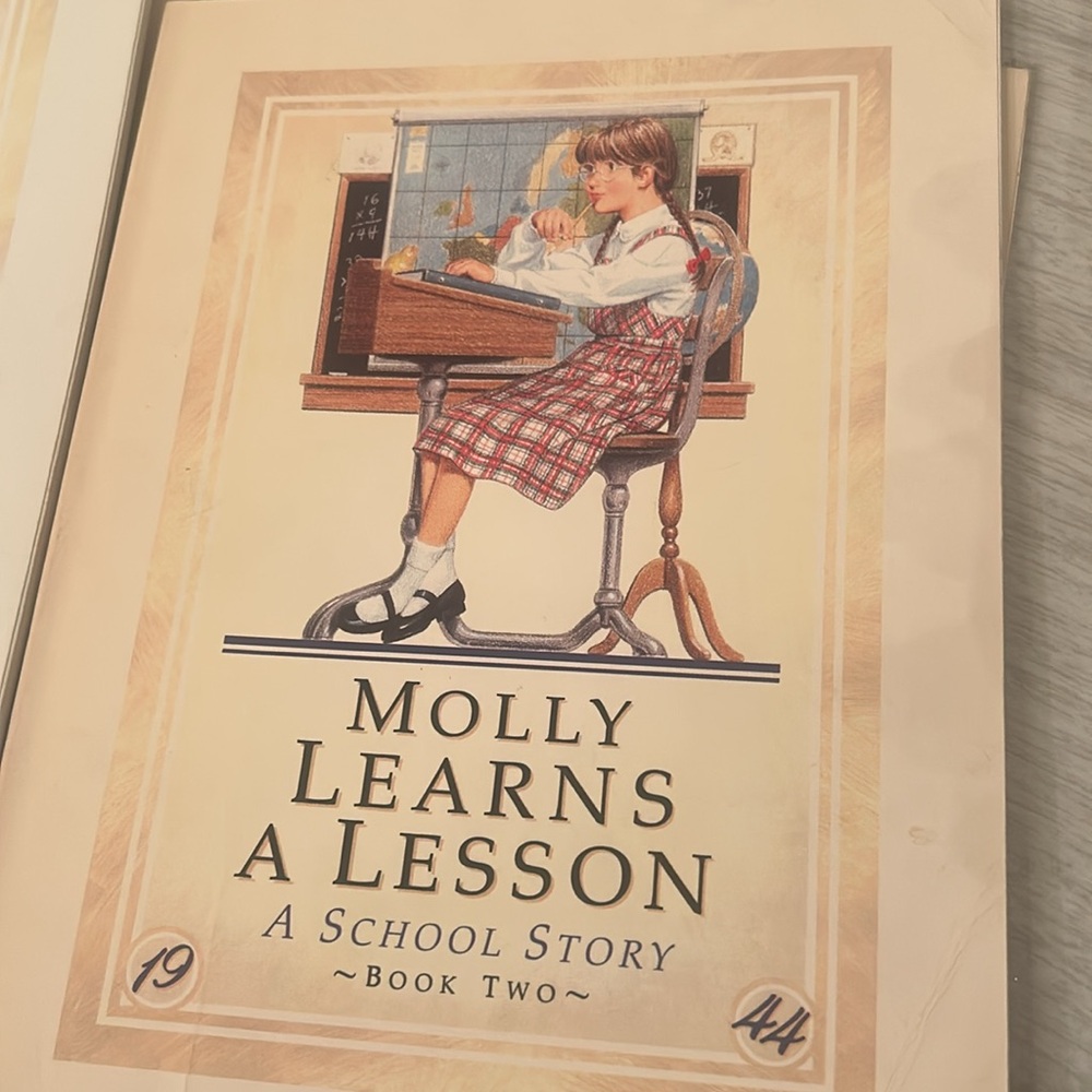 COPY - American Girl Molly Book Collection - Picture 10 of 11